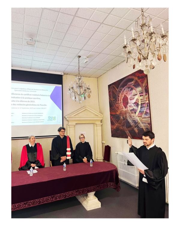 🎓👏 Le titulaire de la Pharmacie des Dix Ponts