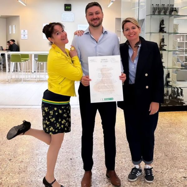 Nous sommes ravis de vous annoncer que notre collègue Yann a brillamment réussi sa thèse de doctorat en pharmacie !